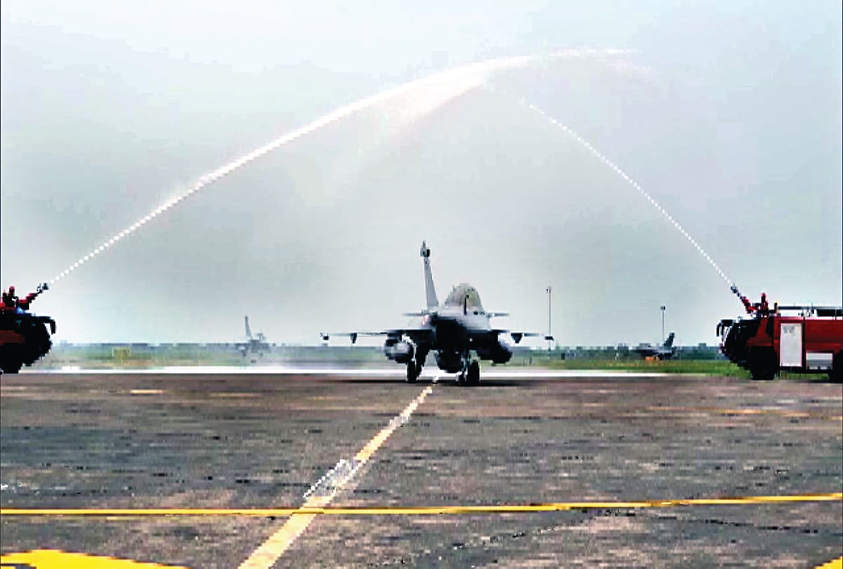 Indias Rafale Fighter Aircraft Is More Powerful Than Chinas Stealth Fighter Jet And F 16 Aircraft Of Pakistan