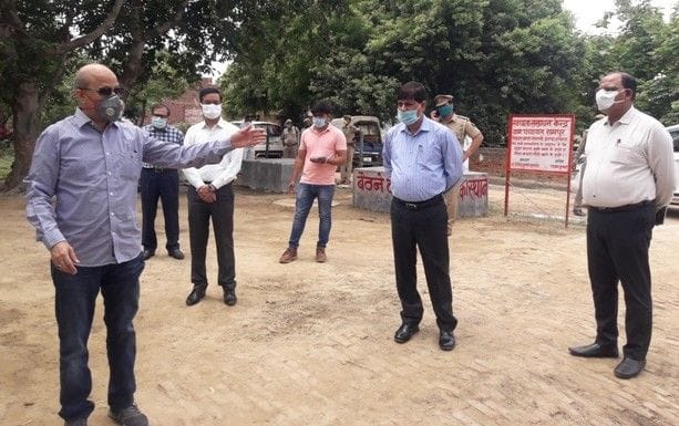 Hathras: Check the hospital building, send an estimate for a new one if it is dilapidated
