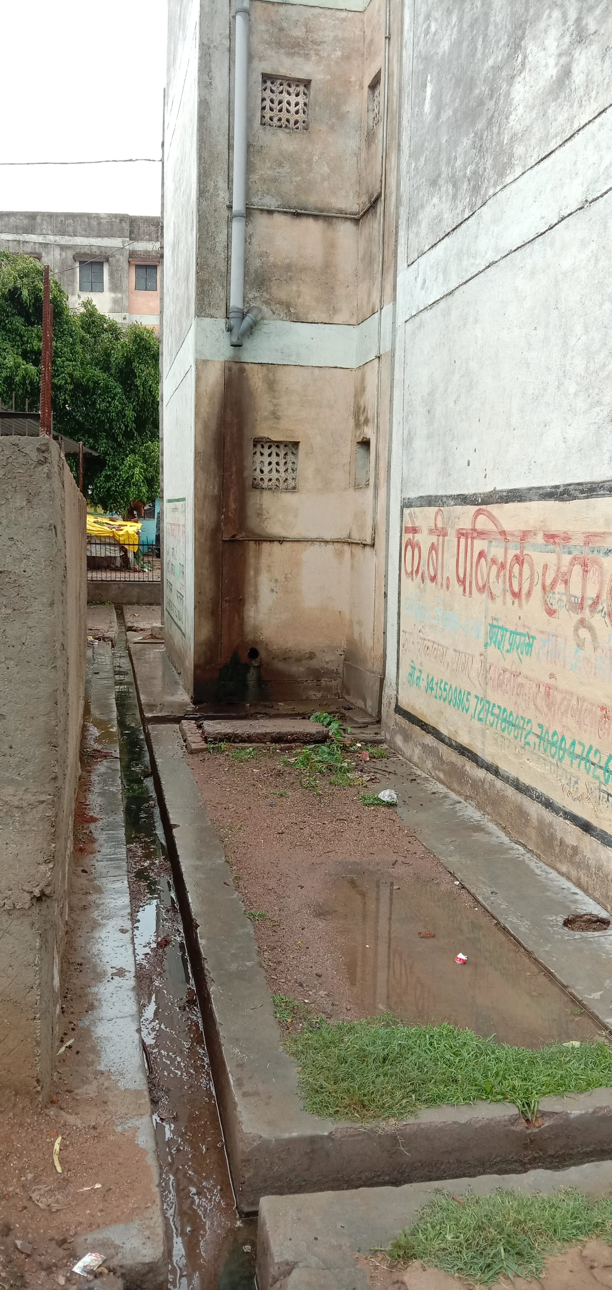 Aawashiy colony septik tank dirty