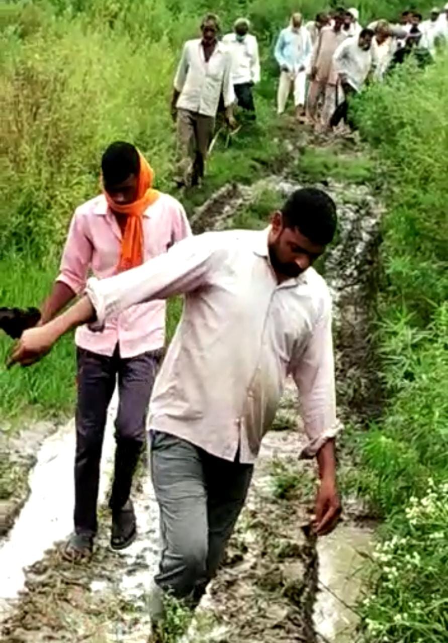 Dead body had to be taken out of the mud route for the funeral