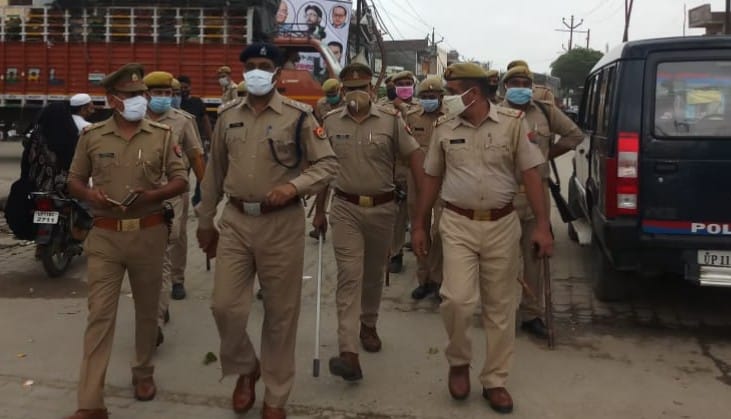 Police organized flag march in view of festivals
