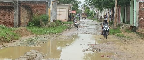 Rain water filled Munsinagar school due to the closure of the drain