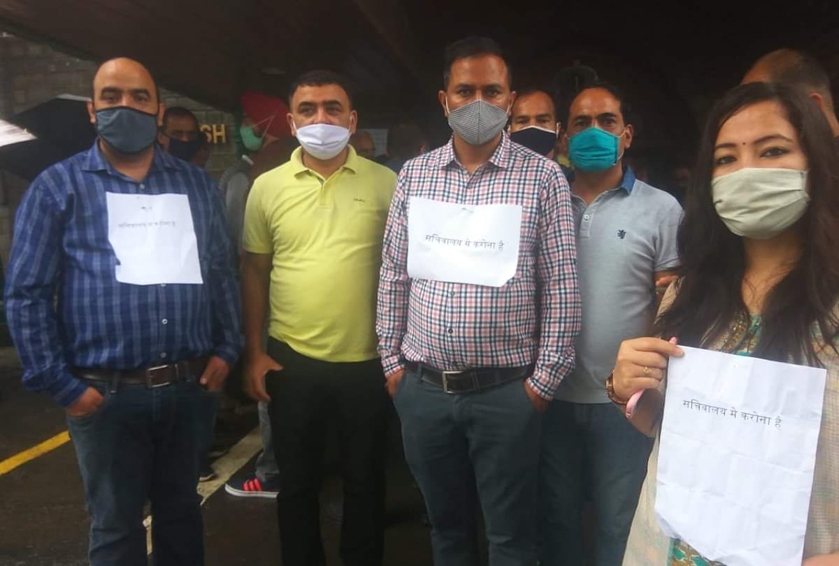 Himachal Cabinet Expansion Three New Cabinet Ministers Oath Taking Ceremony In Raj Bhawan Shimla and protest outside Himachal pradesh secretariat