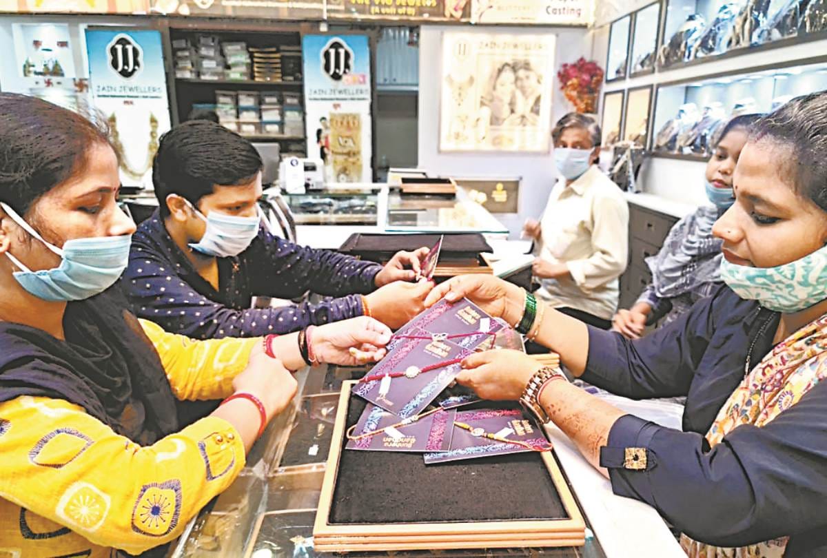 cost of gold, silver and diamond's rakhis in lucknow