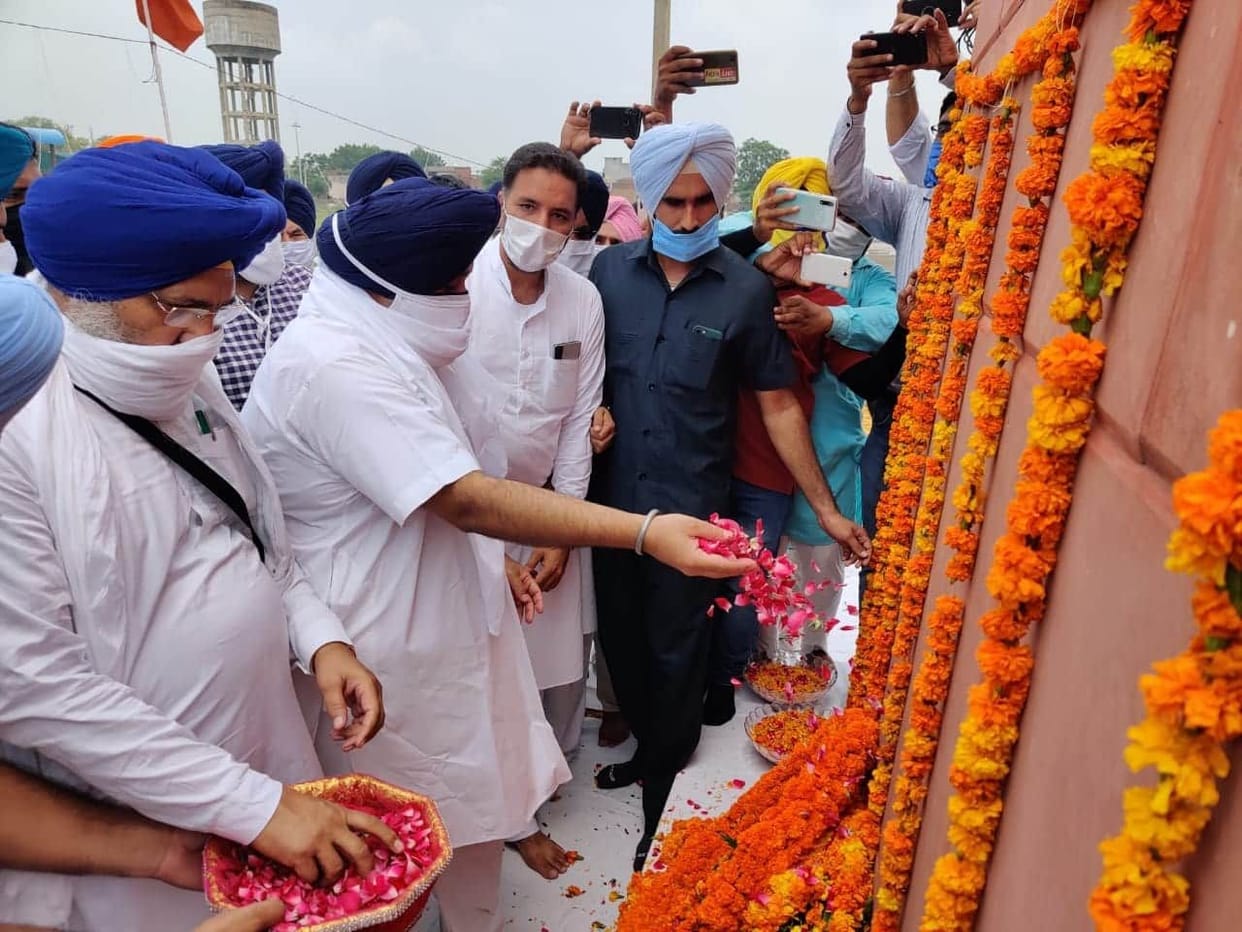 sukhbir badal, sunam udham singh wala