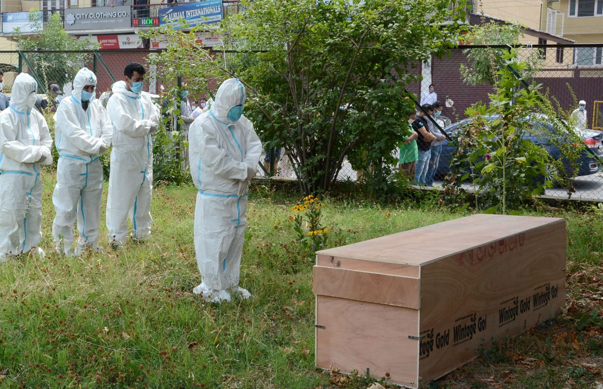 18 killed, 450 more infected in Jammu and Kashmir, figure crosses 19 thousand