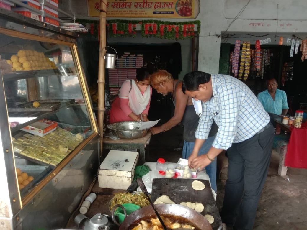 Officers destroyed thirty kilos of sweets