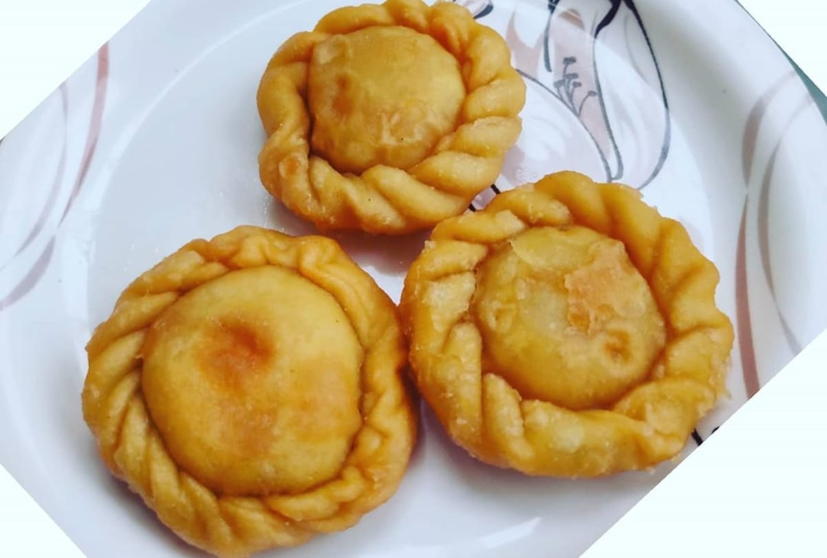 raksha bandhan recipes bihar famous traditional sweet chandrakala recipe in hindi how to make chandrakala mithai