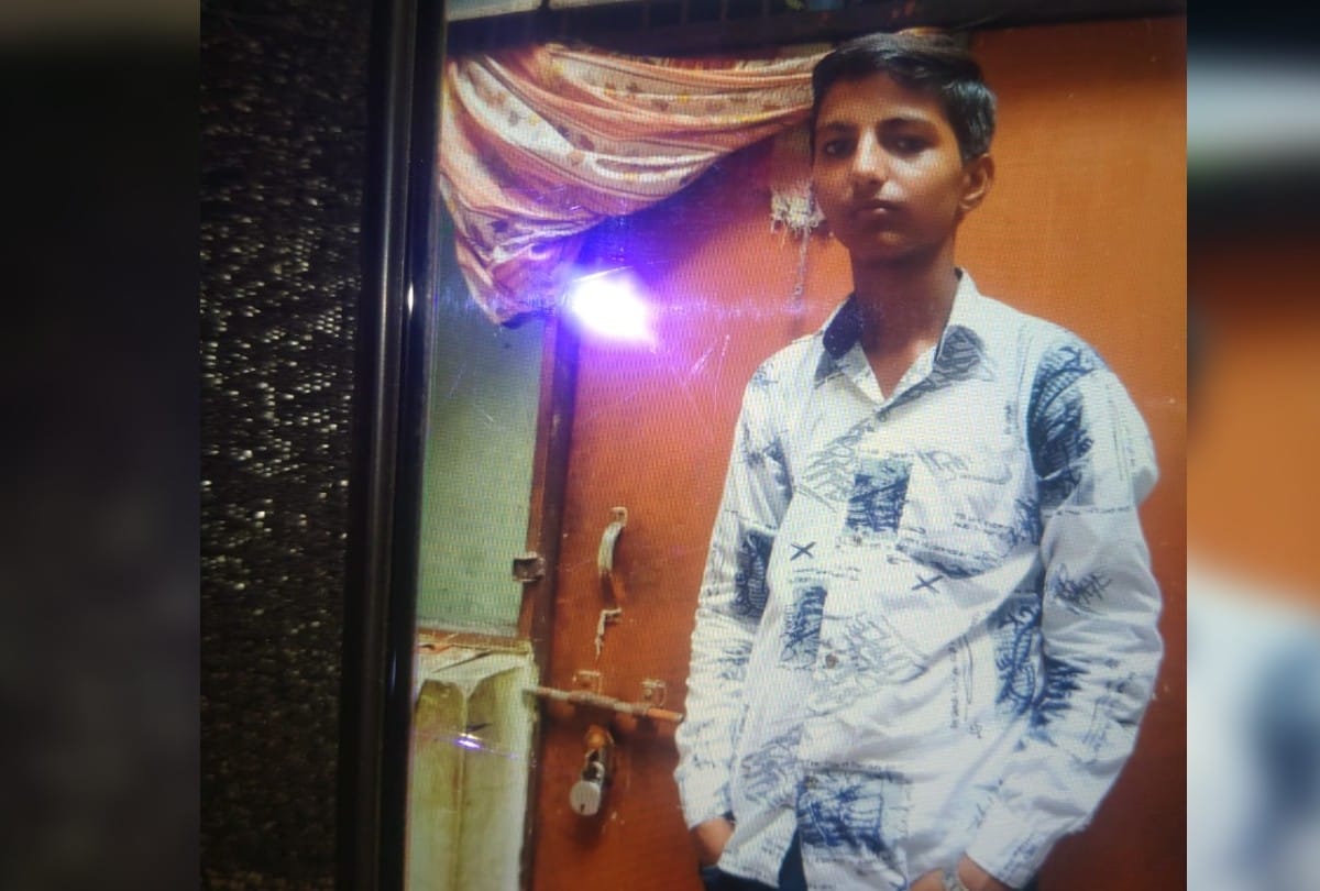 17 Year Old Boy Killed For Loot Rickshaw Crime News