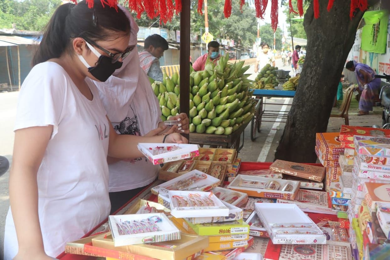 Corona has lost the tone of Rakshabandhan