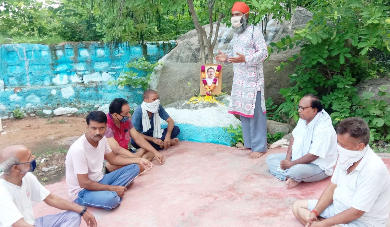 Bundeli Samaj celebrated the birth anniversary of Munshi Premchand in mahoba