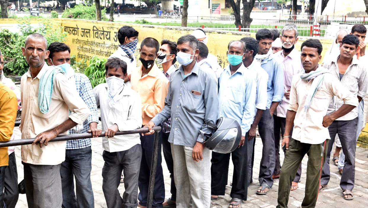 urea crisis in chandausi sambhal