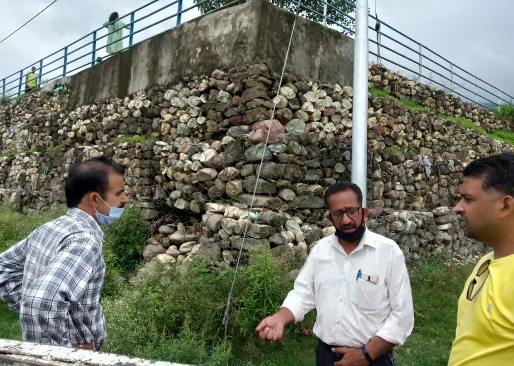 Danger hovering on synthetic track of nine crores