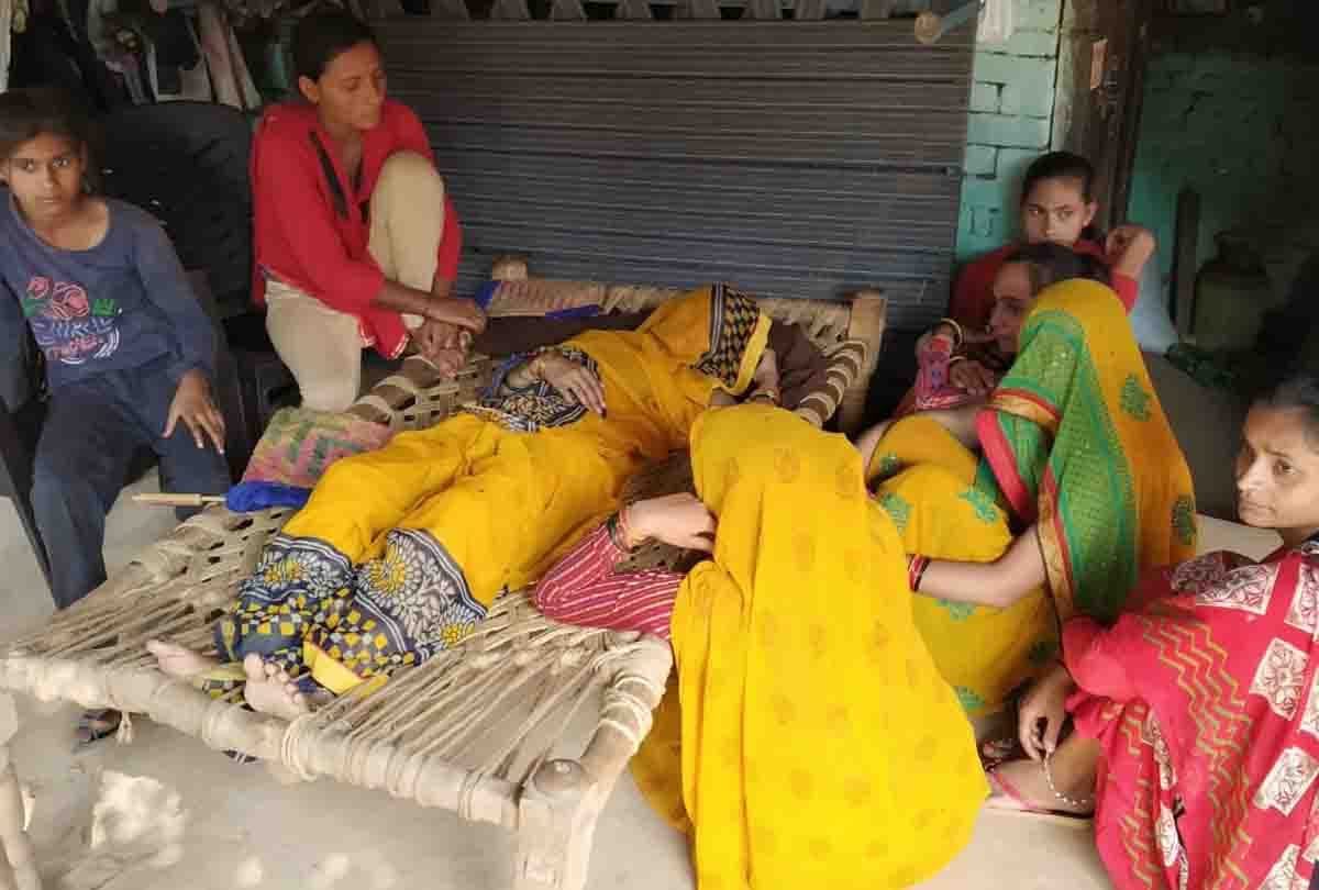 Kanpur dehat: Farmer going to take care of crop, truck crushed, death