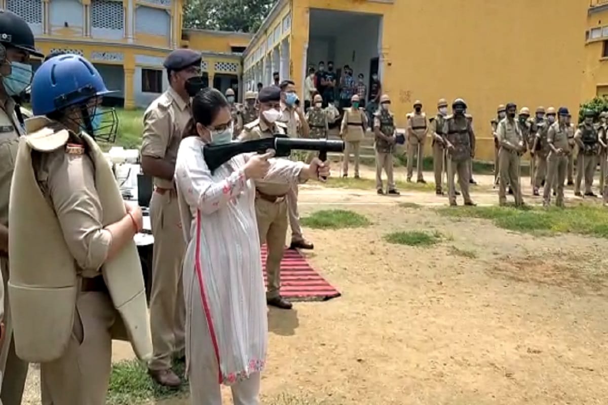 Shamli News: Mock drilled for riot control led by DM and SP in Shamli