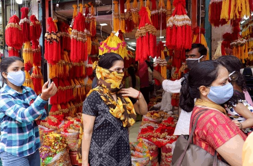 Answer sought from Delhi government on fully opening of weekly markets