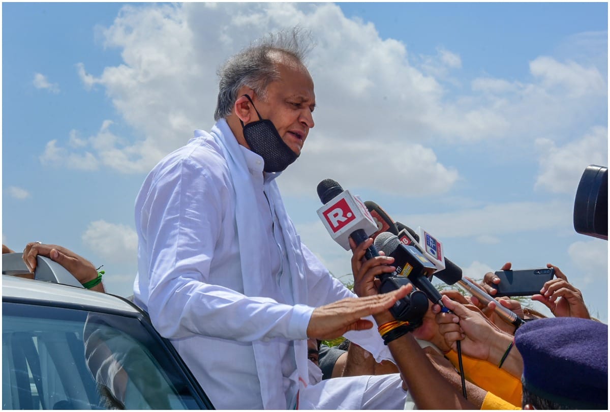 rajasthan ashok gehlot government btp mla withdraw support