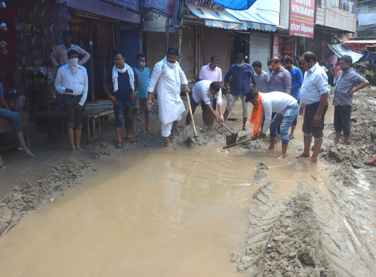 Come catch fish in the streets and houses of Haridwar