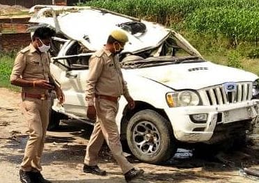 Woman killed in road accident, five injured