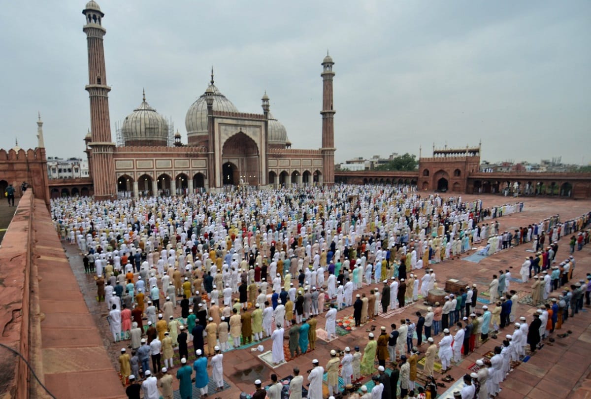 Eid Ul Adha Bakrid 2020: Delhi Police suspended 36 cops for not reaching on duty at 5 am in the view of bakrid occasion