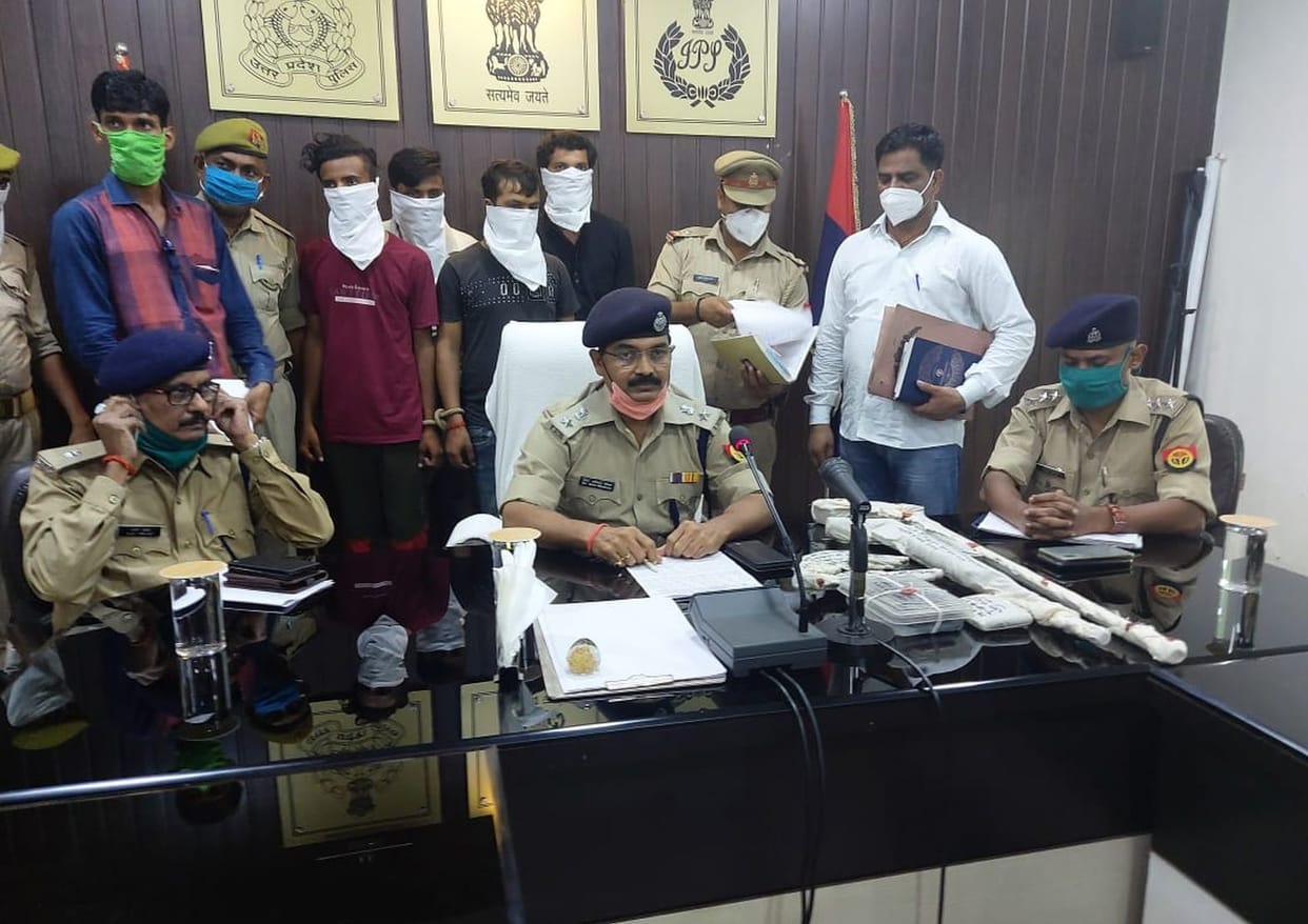 Four accused robbed of truck drivers caught in an encounter