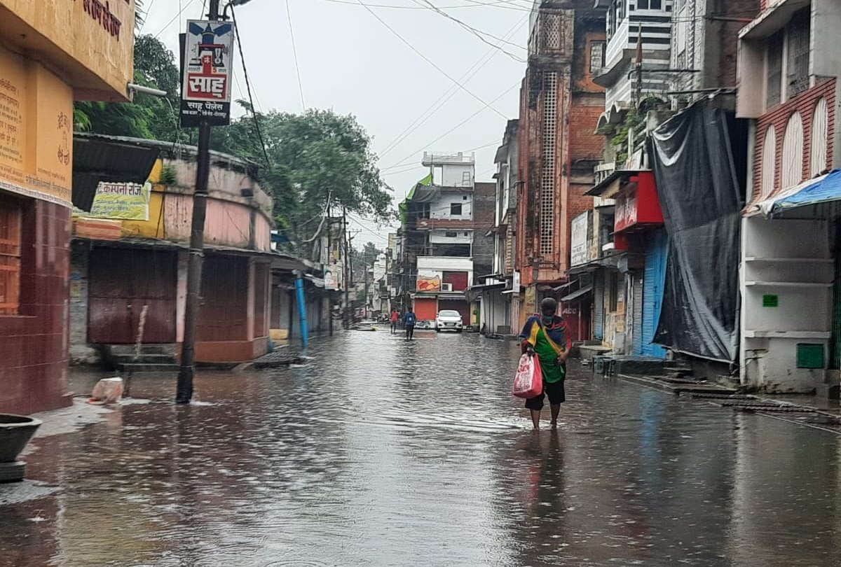 Gorakhpur UP Weather Forecast News update in Hindi heavy rain