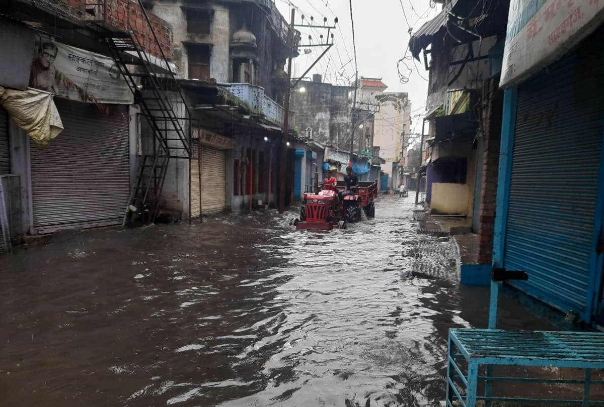 Gorakhpur UP Weather Forecast News update in Hindi heavy rain