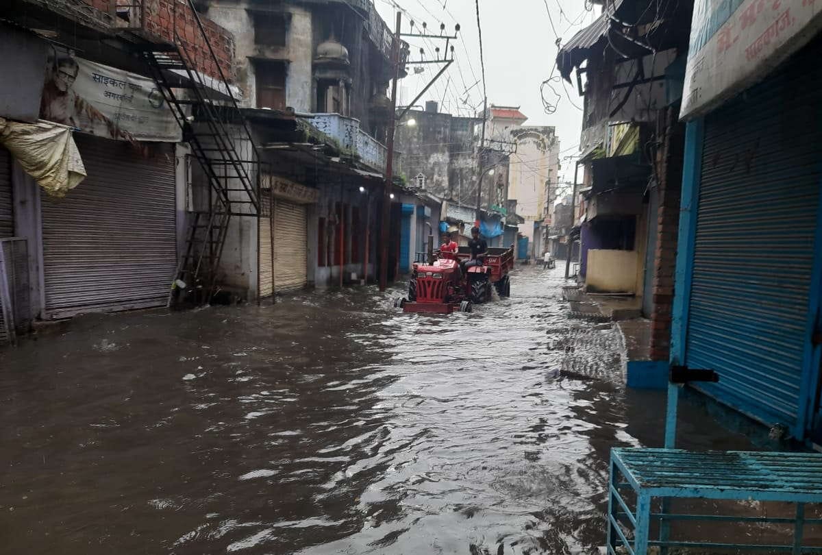 Gorakhpur UP Weather Forecast News update in Hindi heavy rain