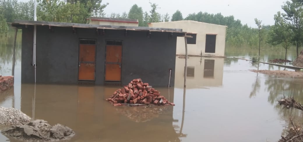 Water in neighboring villages filled with trouble in Nathmalpur
