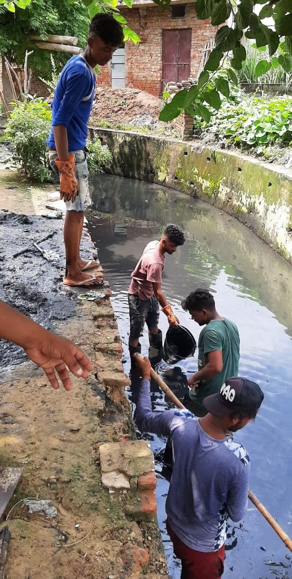 Nagar Panchayat got the drains cleaned