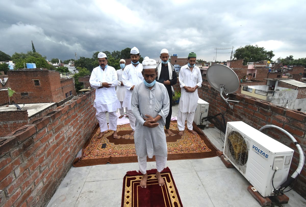 The sacrifice offered in the Lord's Bargah amid silence