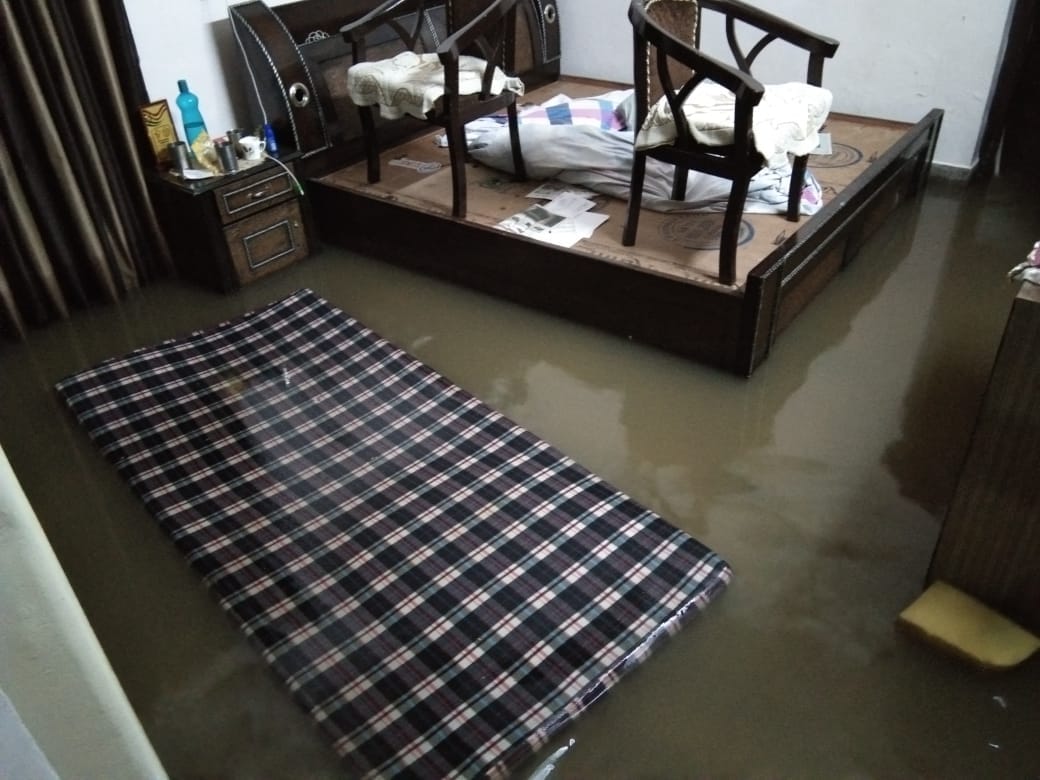 Weather update today in hindi: heavy rain in haridwar, water logging