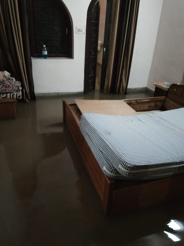 Weather update today in hindi: heavy rain in haridwar, water logging