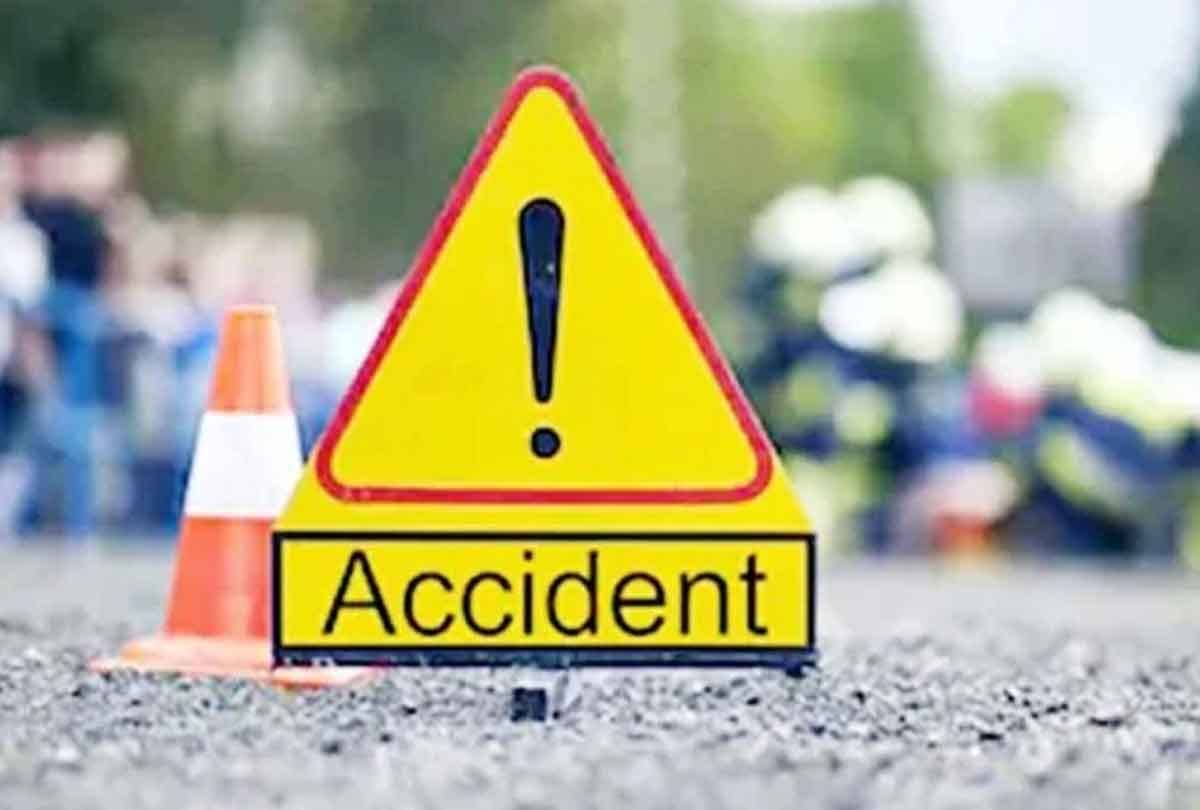 one died in road accident in auraiya up