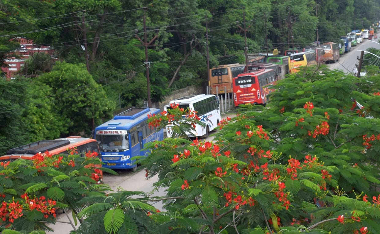 buses will be shifted from ghanta ghar
