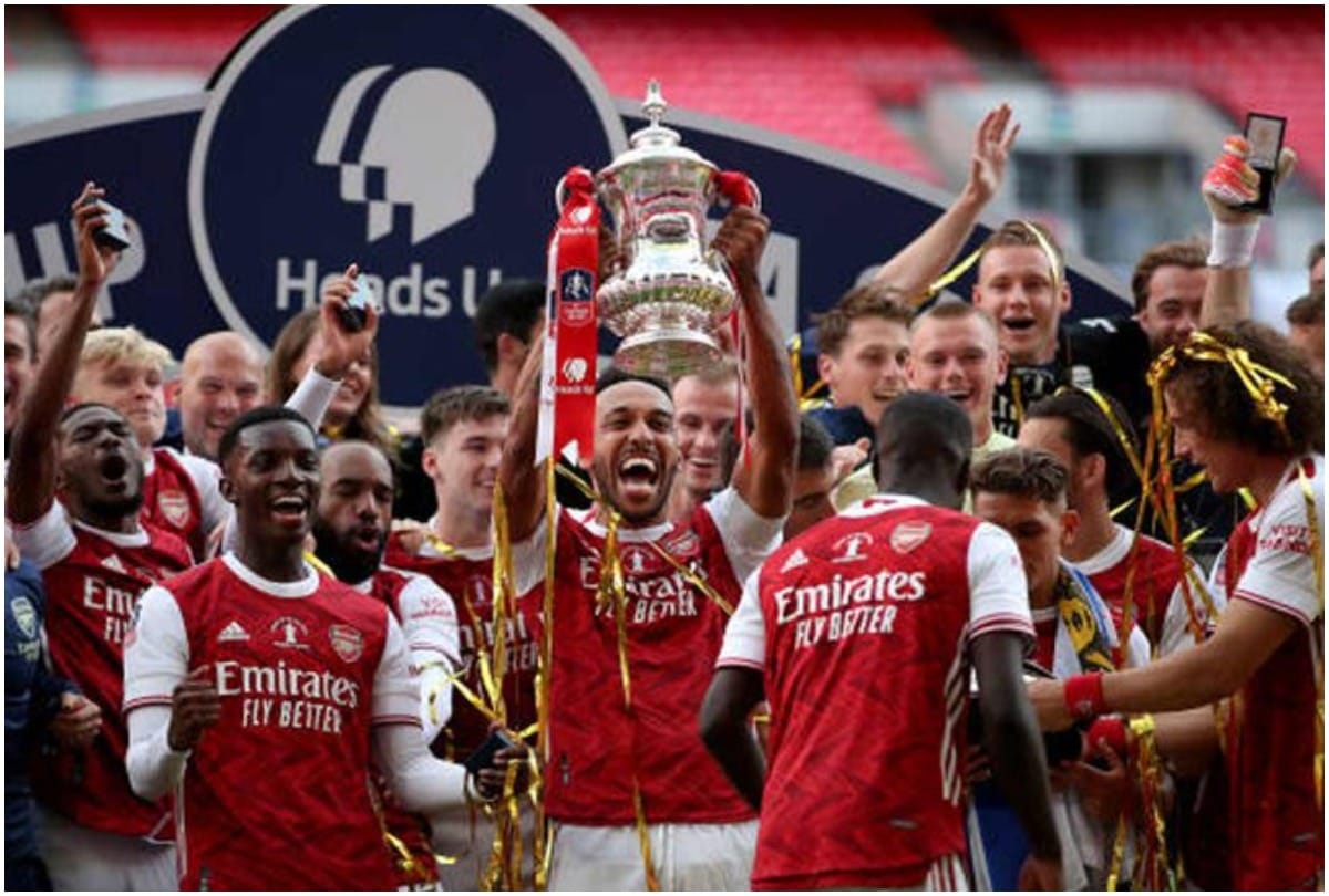 Pierre Emerick Aubameyang double helps Arsenal beat Chelsea to win FA Cup title