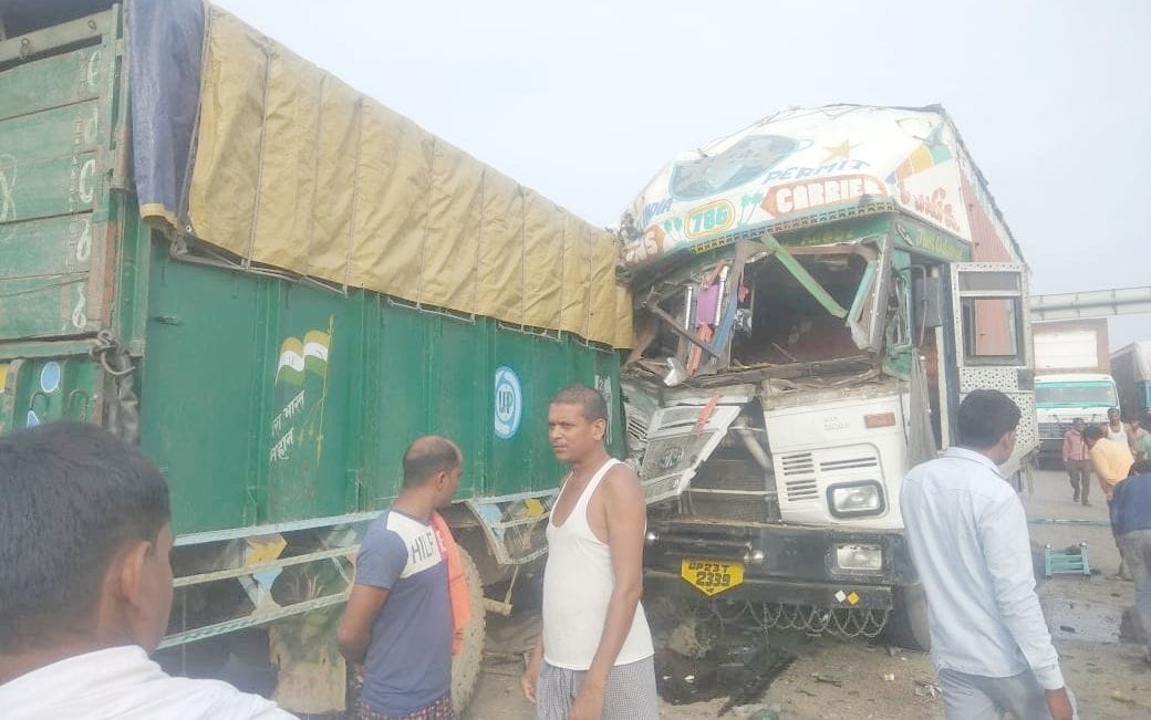 Driver injured in collision of two trucks, highway jammed