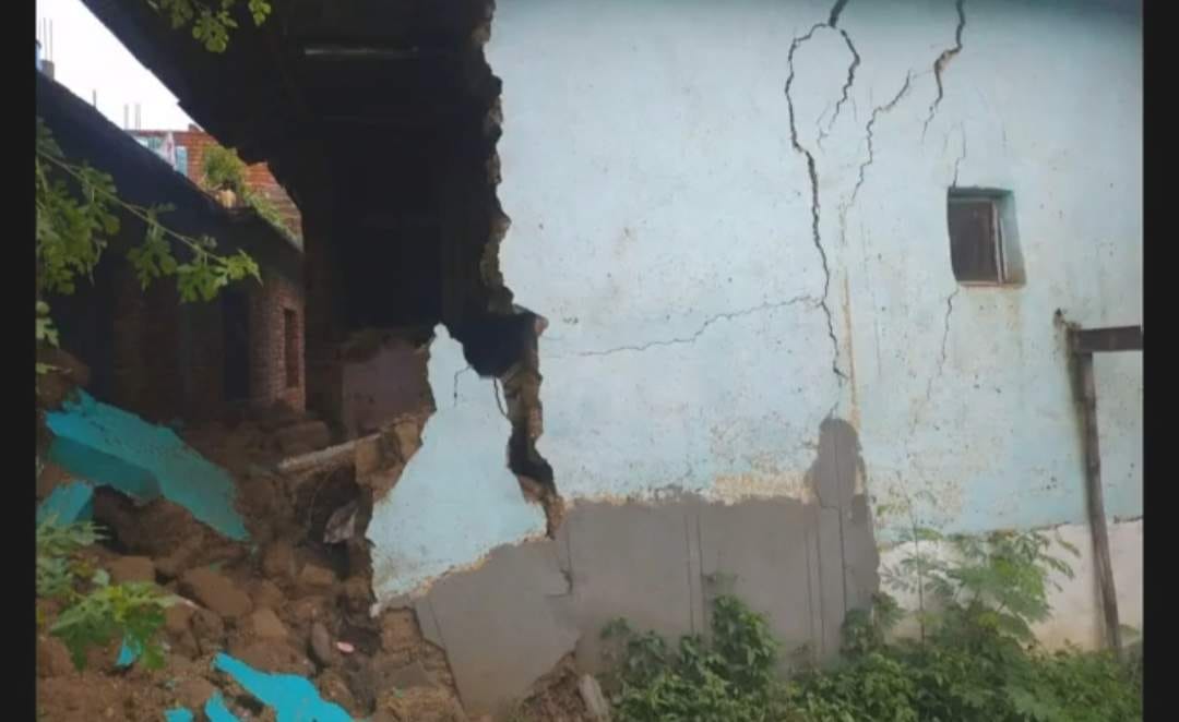 Residential house collapsed in heavy rain in Gatod