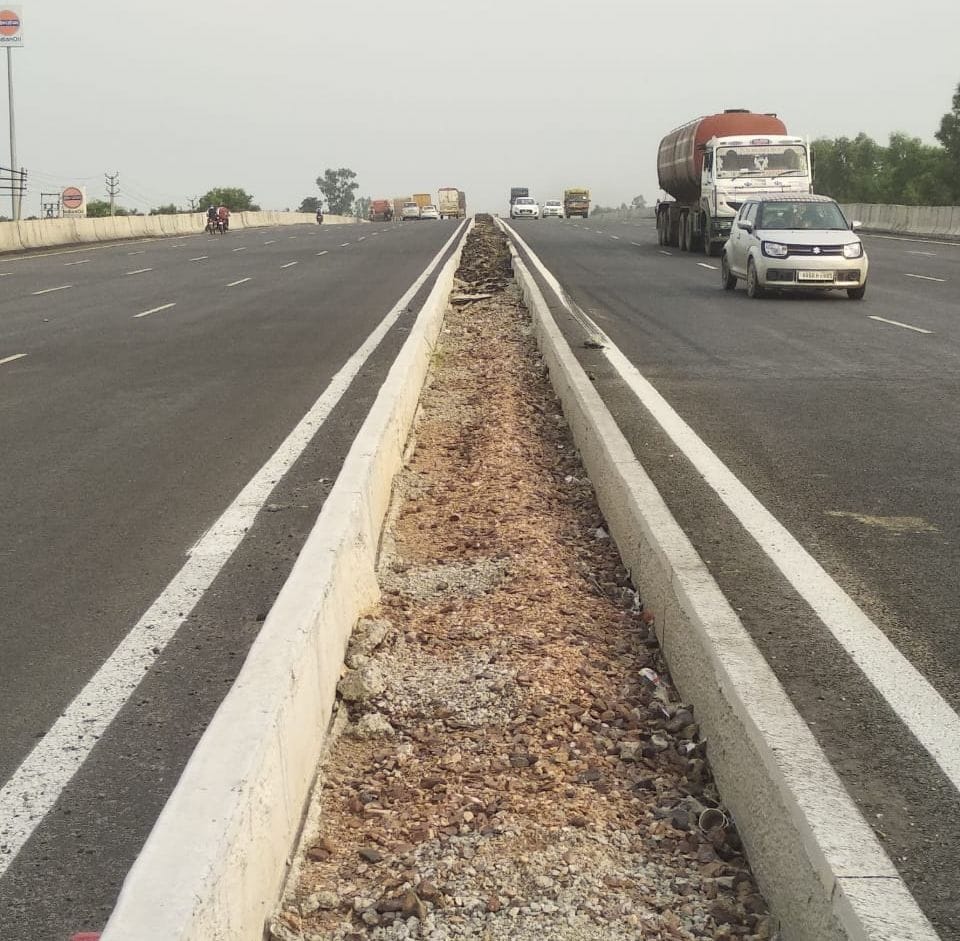 Vehicles first run on the flyover of Ganaur when NH 44 resumes