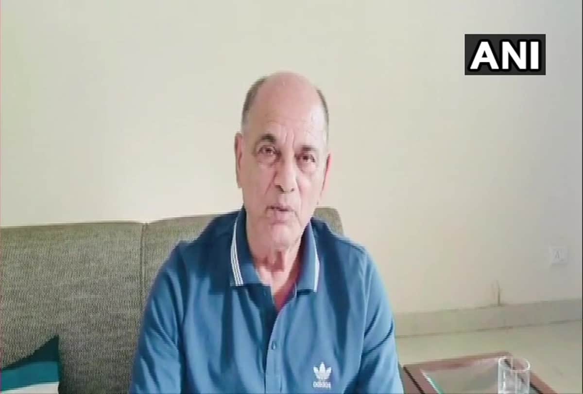 Sushant Singh Rajput Father First Statement After FIR Registered Against Rhea Chakraborty Says We Should Help Patna Police