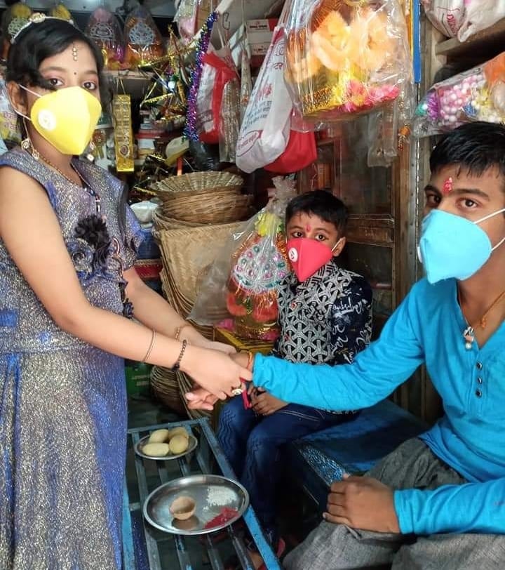 Sisters tied the thread on the brother's wrist and pledged security