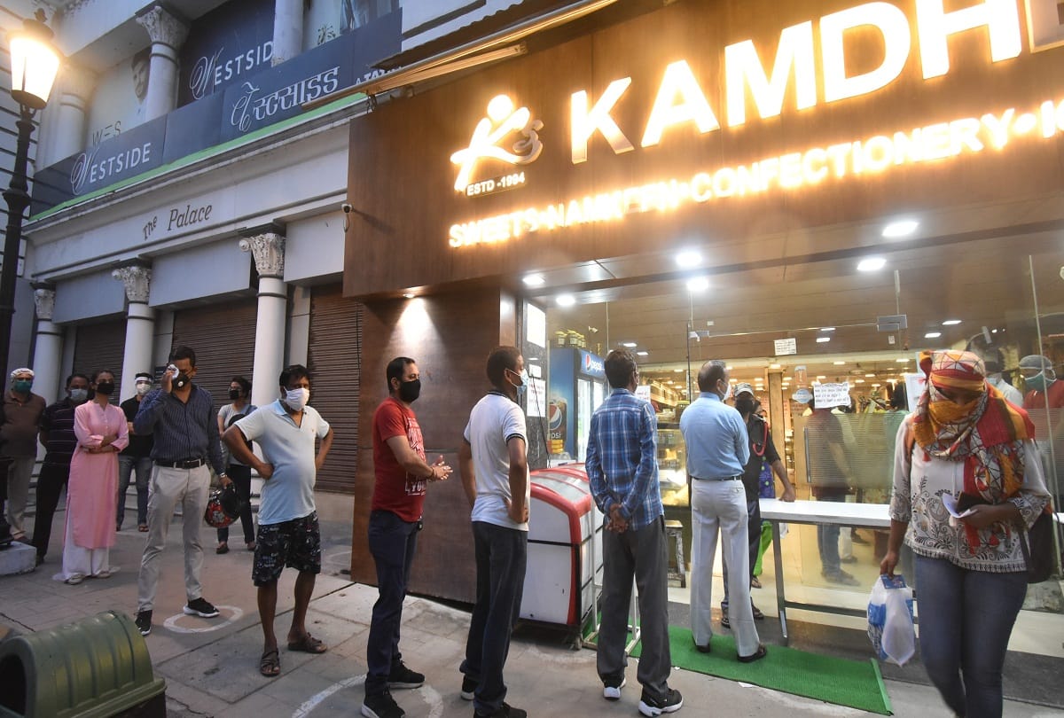 This time Rakshabandhan sweets have 'sugar less', silence in the shops of sweets