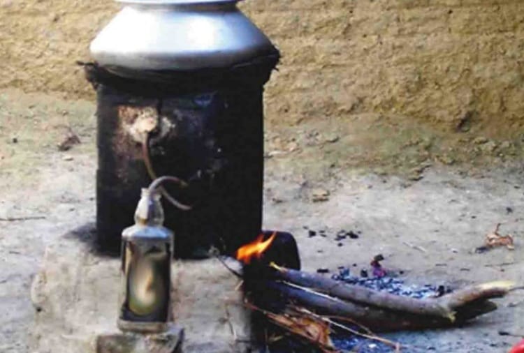Illegal liquor traded in villages situated along Indo-Pak border in Firozpur
