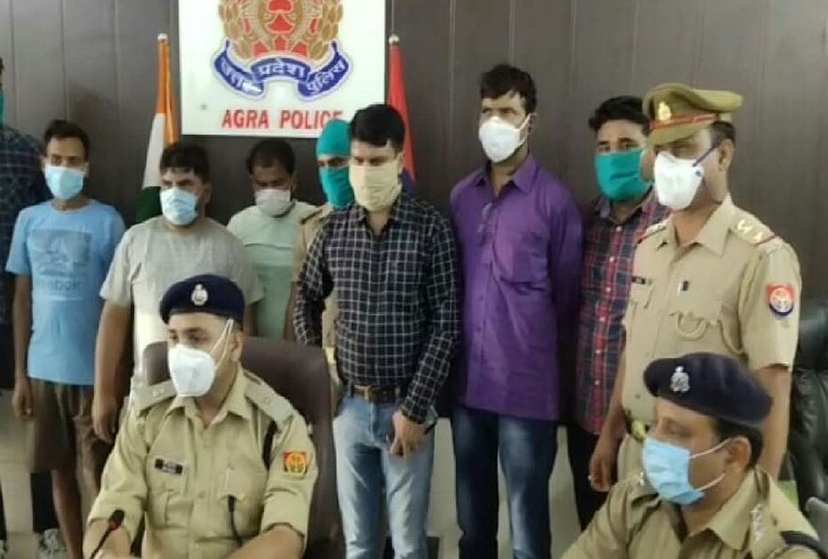 Agra Police Arrested Gang Who Looted In Car Crime News