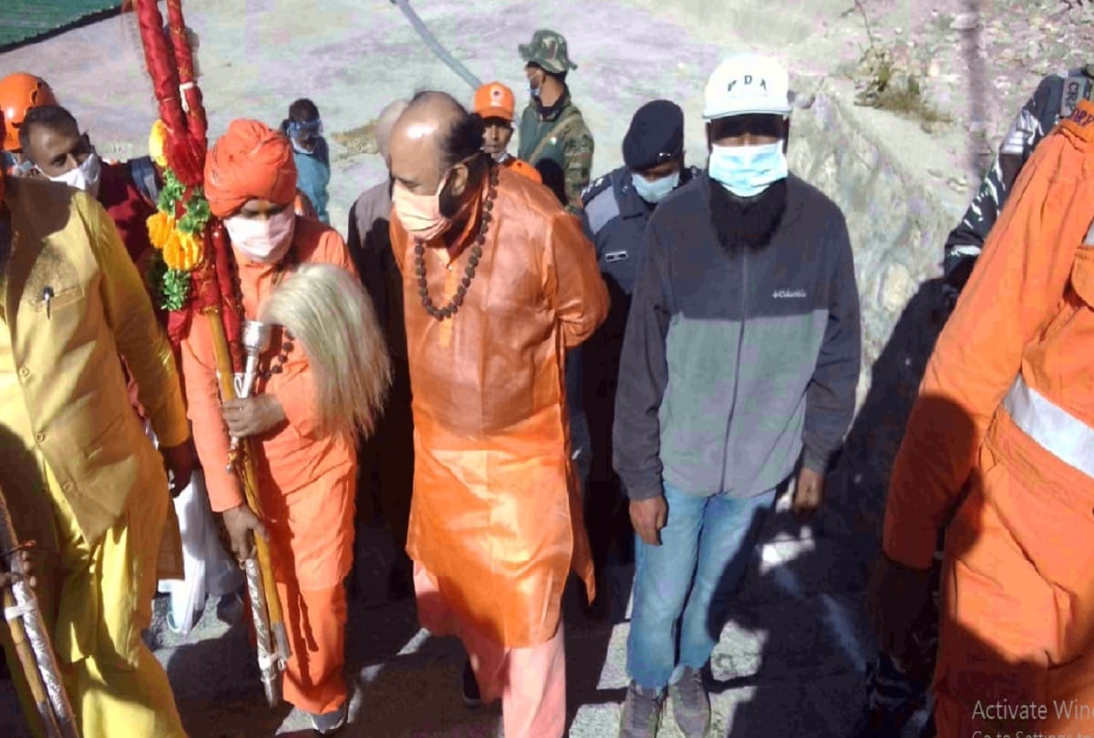 holy stick Mubarak reached Pahalgam after worship in Shri Amarnath cave today worship and immersion on the banks of river Lidder
