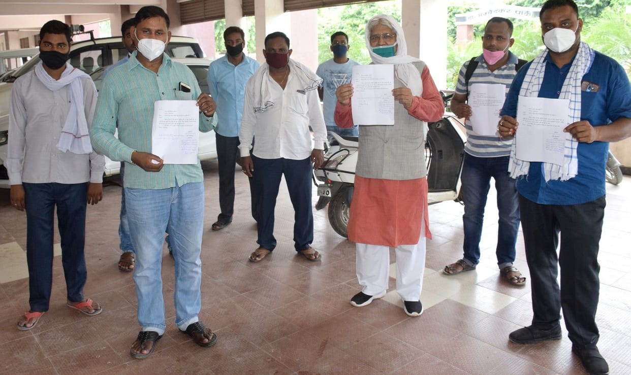 DM pleaded with DM to pay relief kit