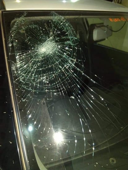 Attack on bjp leader bhartiya janta yuva morcha yogesh singh car mirror broken in ghazipur up