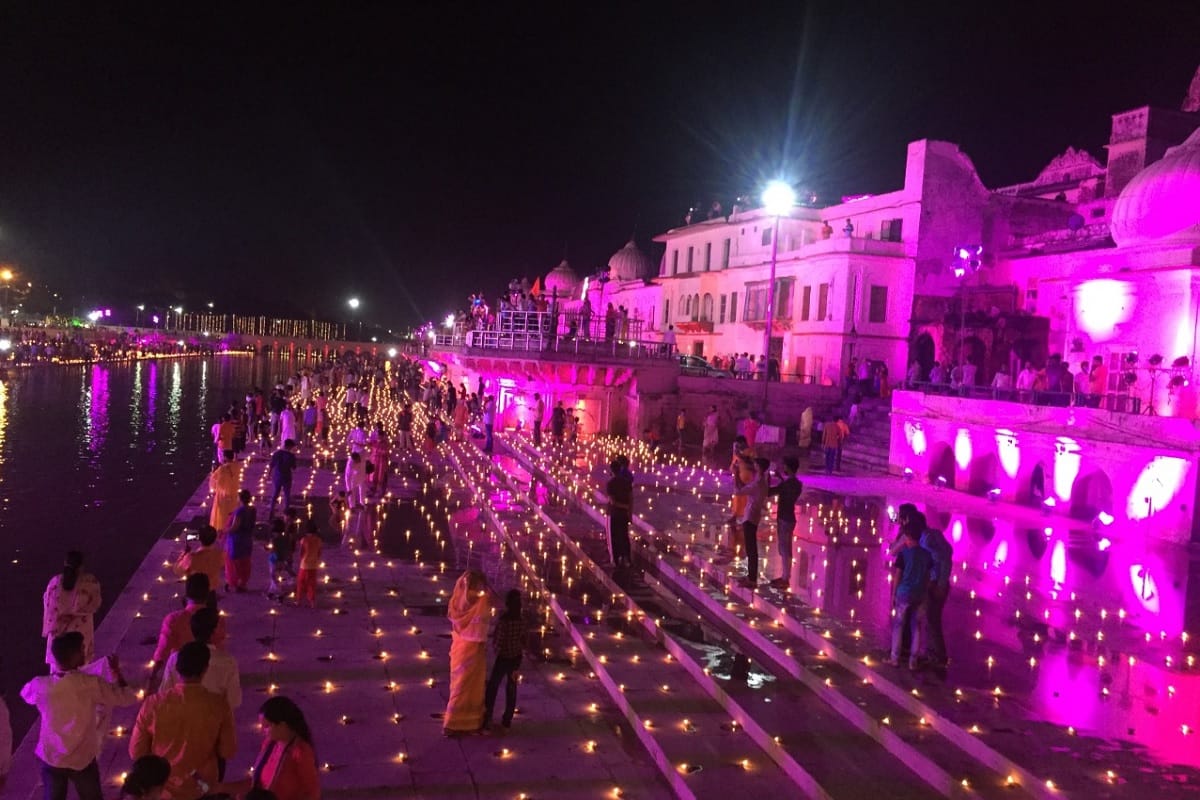 Ayodhya decorated with earthen lamps before foundation of Ram Mandir