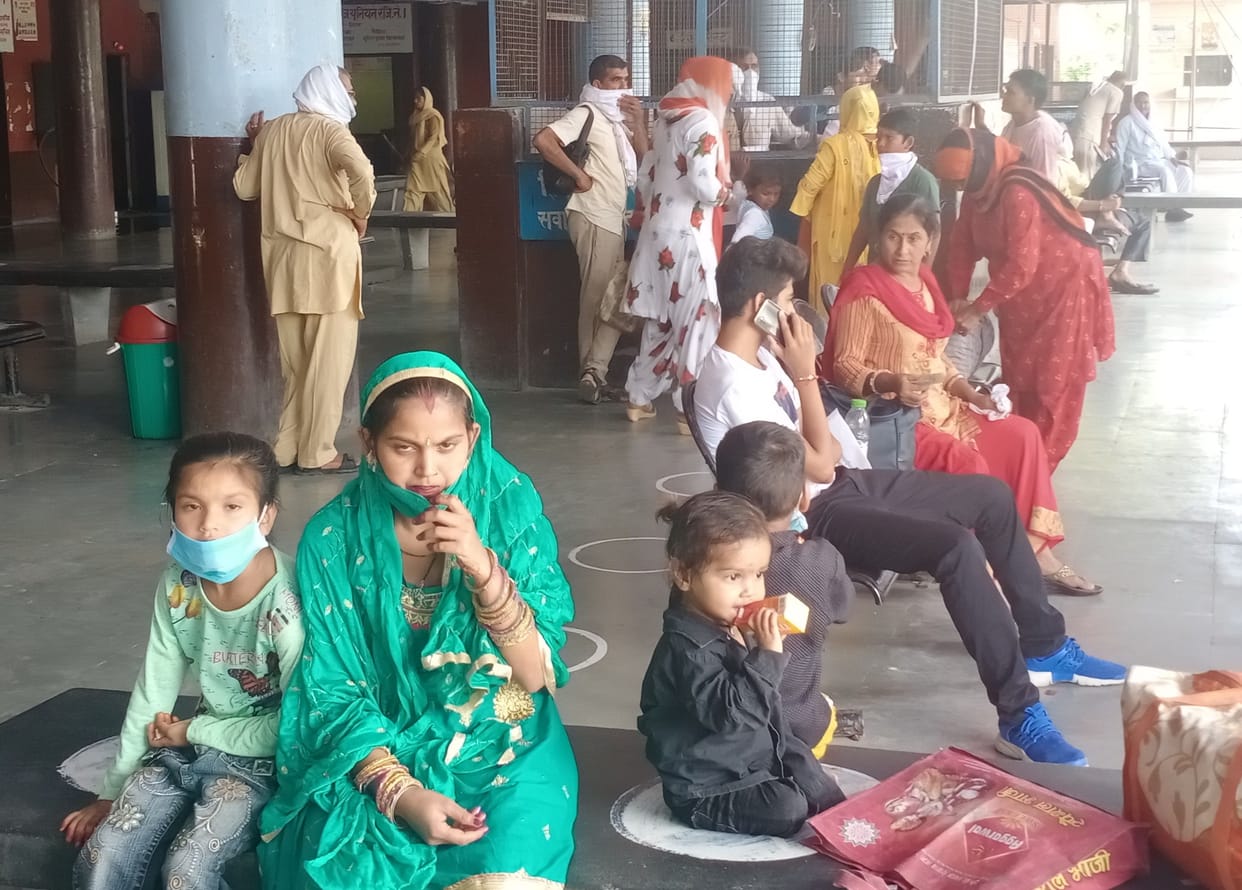 roadways busses, sisters, rakshabandhan