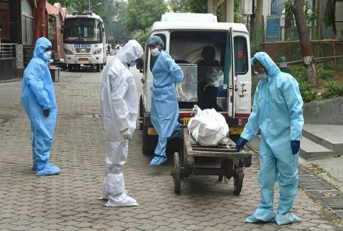 corona patient dead in ambulance at Gorakhpur